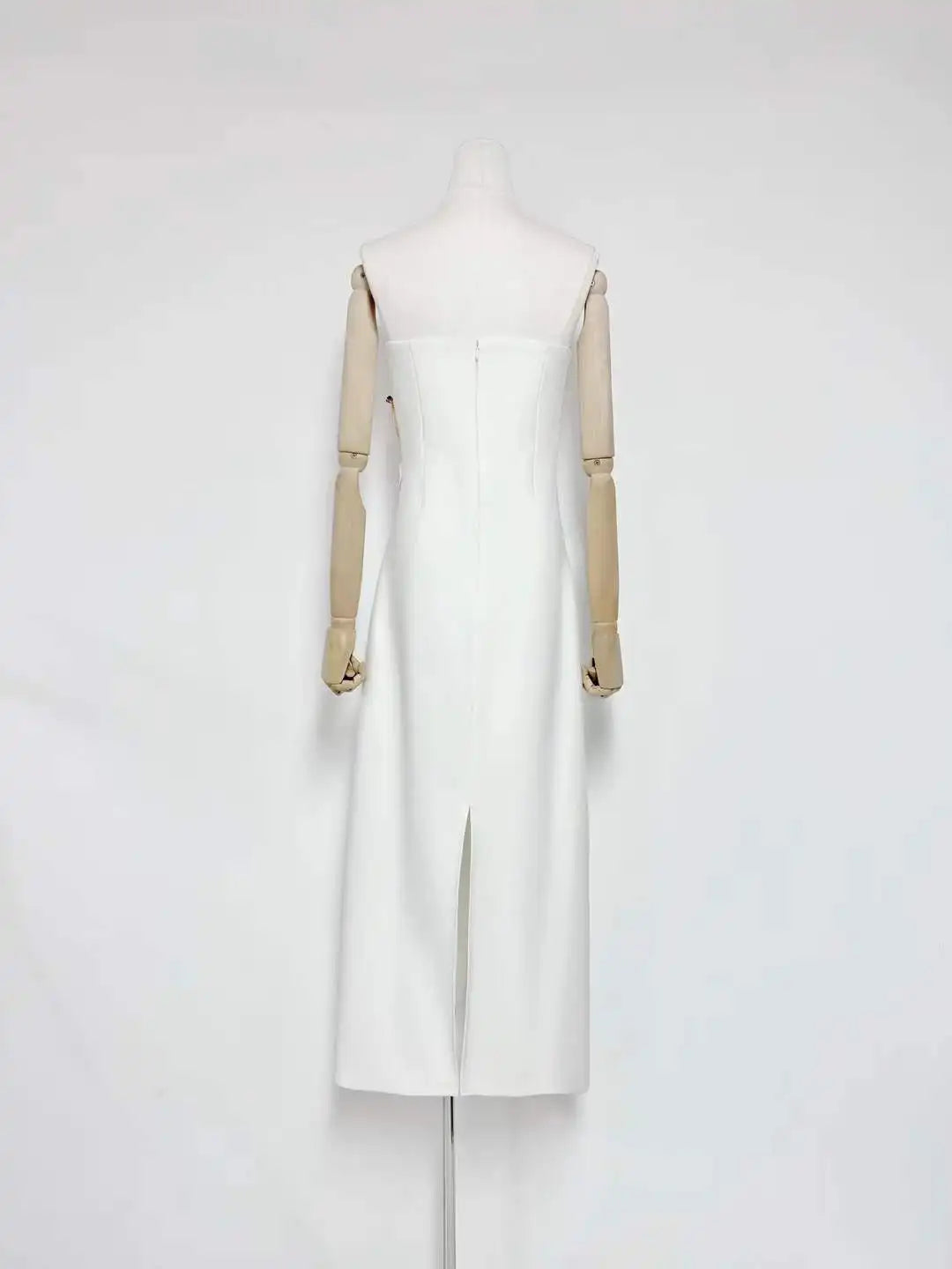 White Lily Strapless Maxi Dress | SignalChow Elegant Summer Dress